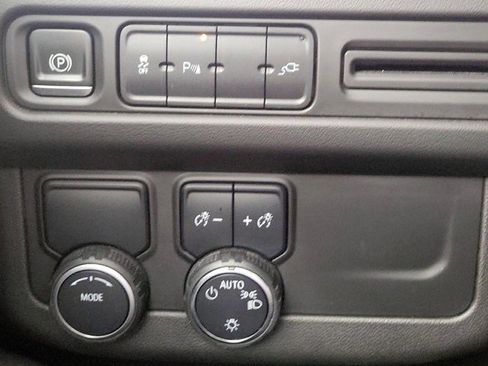 Used 2021 Chevrolet Tahoe LT w/ Rear Media and Nav Package image 8