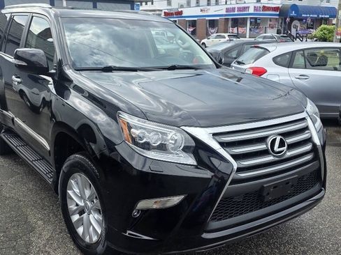 Used 2018 Lexus GX 460 Premium w/ Premium Package AWD/4WD image 4