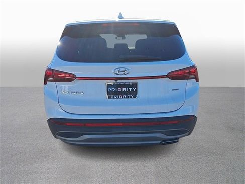 Used 2022 Hyundai Santa Fe SE image 5