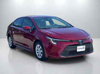 Used 2023 Toyota Corolla LE FWD video 3