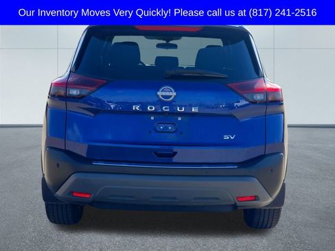 Used 2022 Nissan Rogue SV image 7