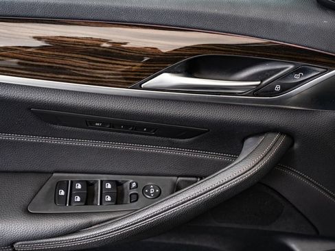 Used 2019 BMW 540i RWD image 24