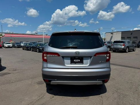 Used 2021 Honda Pilot EX image 4