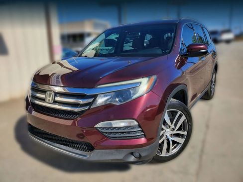 Used 2017 Honda Pilot Elite image 6