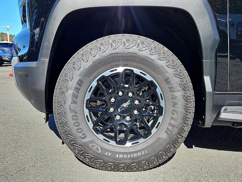 New 2026 Chevrolet Silverado EV Trail Boss w/ Plus Package image 9