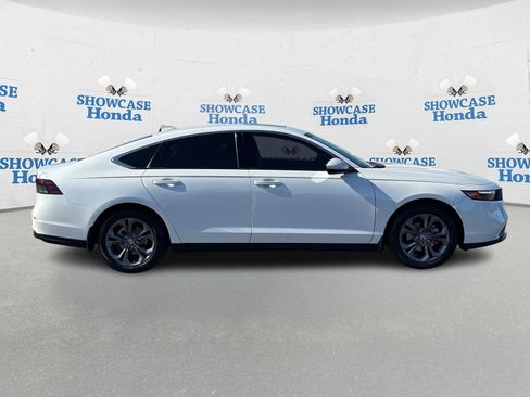 Used 2023 Honda Accord EX image 9