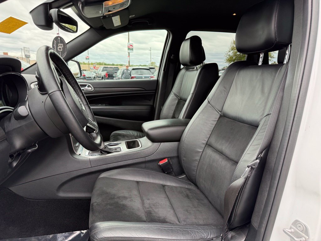 Used 2018 Jeep Grand Cherokee Altitude RWD image 17