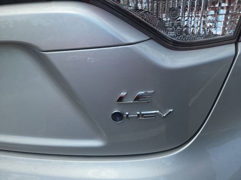 Used 2025 Toyota Corolla LE w/ Convenience Package image 11