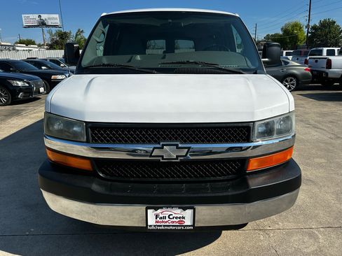 Used 2006 Chevrolet Express 3500 Passenger w/ LT Preferred Equipment Group image 10