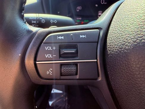 Used 2023 Honda Accord EX-L image 19