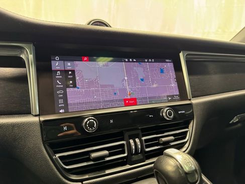 Used 2023 Porsche Macan GTS image 12