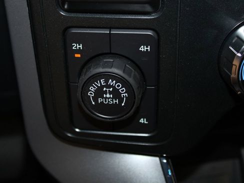 New 2025 Ford F150 XLT w/ Equipment Group 302A MID image 45