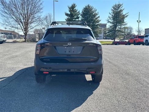 New 2026 Nissan Kicks SR image 5