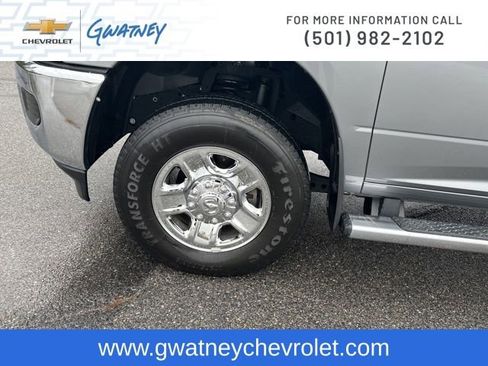 Used 2024 RAM 2500 Tradesman w/ Chrome Appearance Group image 9