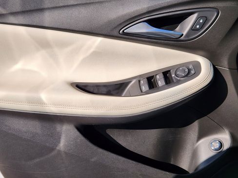 Used 2020 Buick Encore GX Select w/ Sport Touring Package image 23