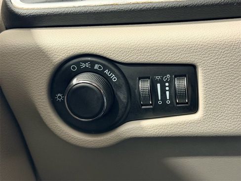 Used 2023 Chrysler Voyager LX w/ Fleet Security Group image 24