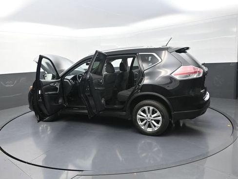 Used 2016 Nissan Rogue SV image 31