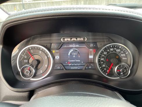 Used 2024 RAM 2500 Laramie image 30