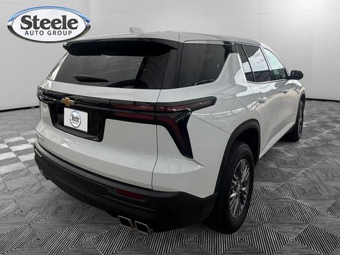 Certified 2024 Chevrolet Traverse LS FWD image 5