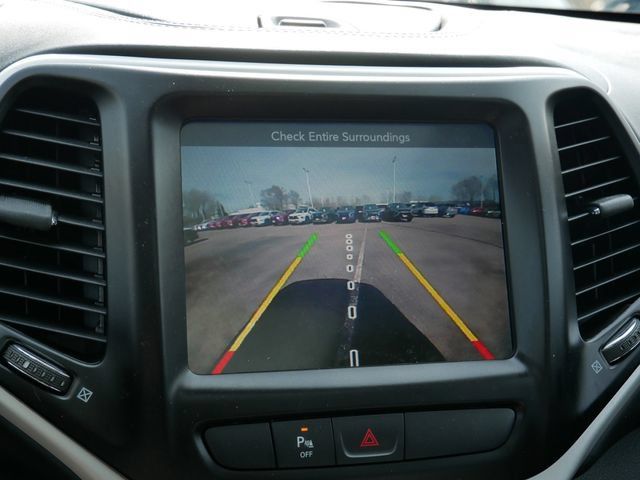 Used 2018 Jeep Cherokee Overland w/ Heavy Duty Protection Group AWD/4WD image 21