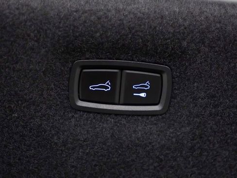 Certified 2023 Porsche Taycan 4S image 14