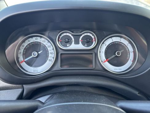 Used 2014 FIAT 500L Trekking w/ Popular Equipment Group image 19