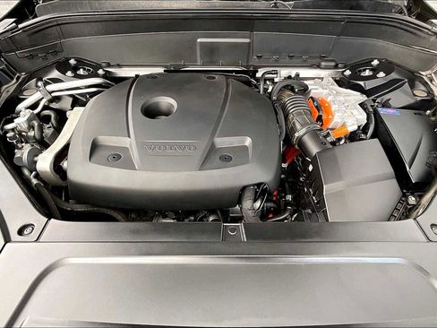 Used 2022 Volvo XC90 T8 Inscription image 13