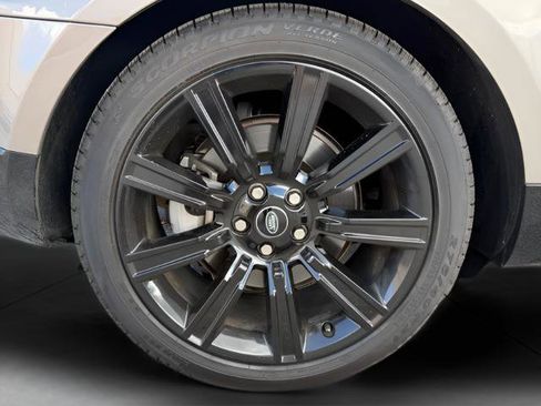 Certified 2022 Land Rover Range Rover Sport HSE Silver Edition image 10