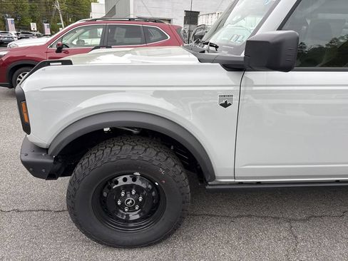 New 2026 Ford Bronco Big Bend w/ Black Diamond Package AWD/4WD image 10