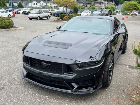 Used 2024 Ford Mustang Dark Horse RWD image 4