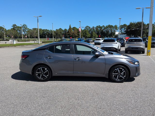 Used 2025 Nissan Sentra SV FWD image 4