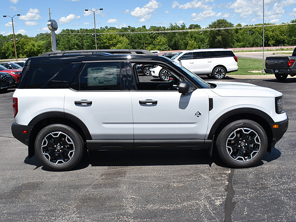 New 2026 Ford Bronco Sport Outer Banks w/ Outer Banks Tech Package+ AWD/4WD image 12