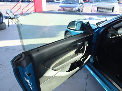 Used 2017 BMW M2 image 12