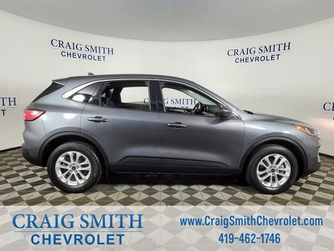 Used 2021 Ford Escape SE image 22