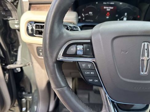 Certified 2023 Lincoln Nautilus Reserve image 24