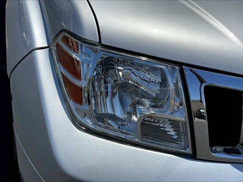 Used 2016 Nissan Frontier SV w/ SV Value Truck Package image 27