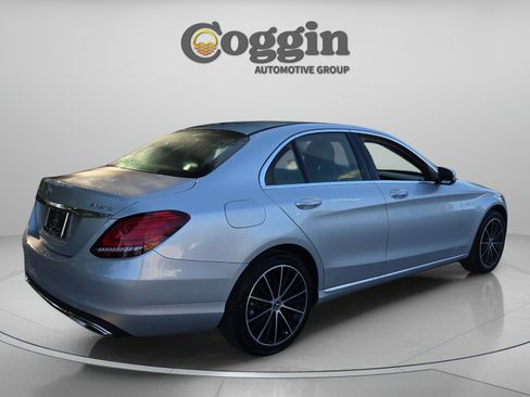 Used 2021 Mercedes-Benz C 300 4MATIC Sedan image 5