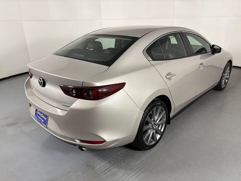 Used 2024 MAZDA MAZDA3 s FWD image 8