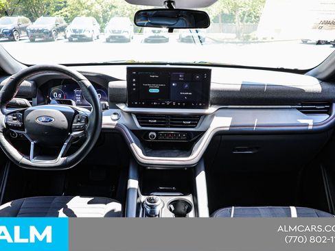 Used 2025 Ford Explorer ST-Line w/ ST-Line Street Pack AWD/4WD image 23