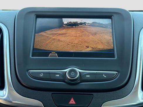 Used 2020 Chevrolet Equinox LS w/ LS Convenience Package image 30