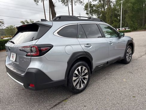 Used 2025 Subaru Outback Limited image 25
