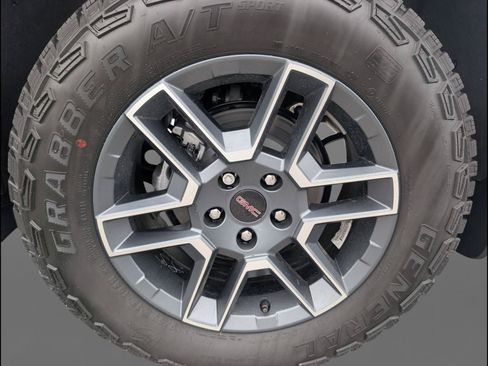 New 2026 GMC Terrain AT4 w/ Convenience Package III AWD/4WD image 21