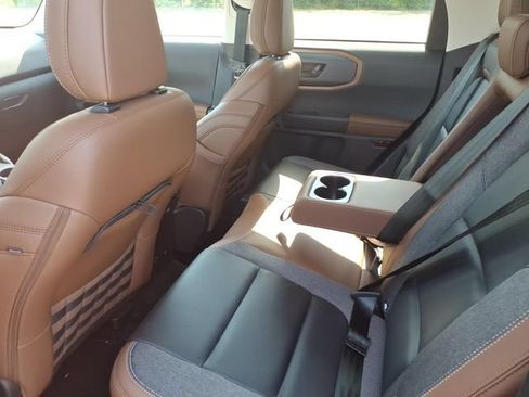 Used 2023 Ford Bronco Sport Outer Banks w/ Tech Package AWD/4WD image 9