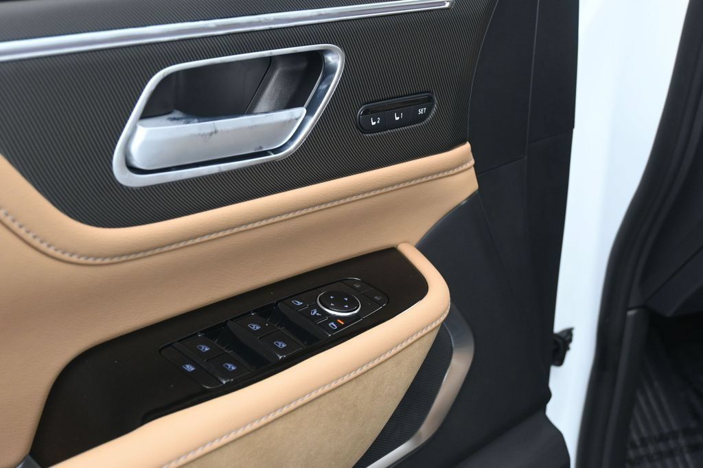 New 2027 INFINITI QX80 Luxe AWD/4WD image 17
