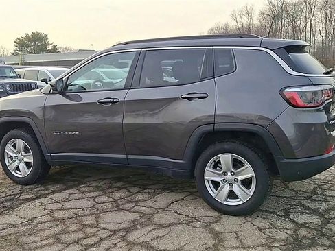 Certified 2022 Jeep Compass Latitude image 6