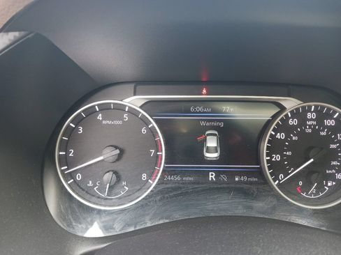 Used 2024 Nissan Sentra SV w/ SV Premium Package FWD image 18