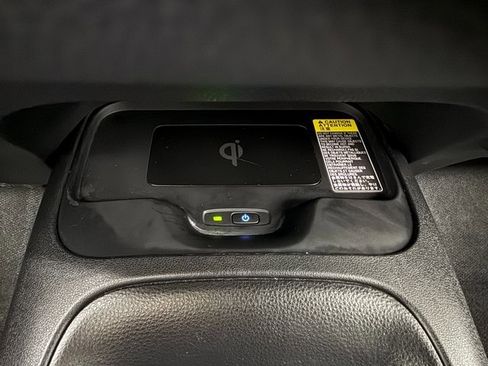 Used 2024 Toyota Corolla SE image 19