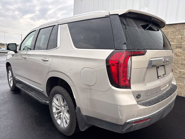 Used 2022 GMC Yukon SLT w/ SLT Premium Package AWD/4WD image 9