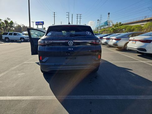 Used 2023 Volkswagen ID.4 Pro S image 11