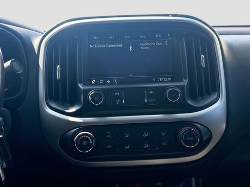 Used 2021 Chevrolet Colorado LT image 14